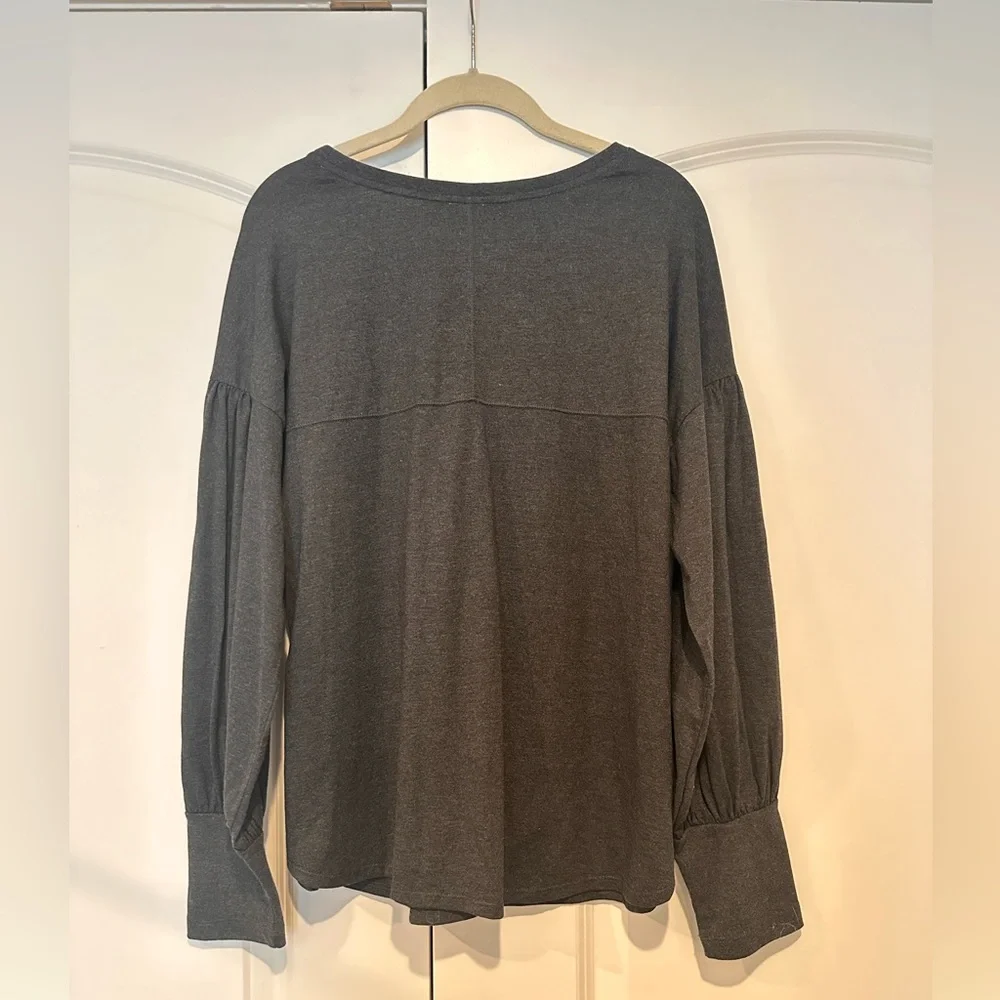 Sequin long sleeved top - Picture 6 of 7